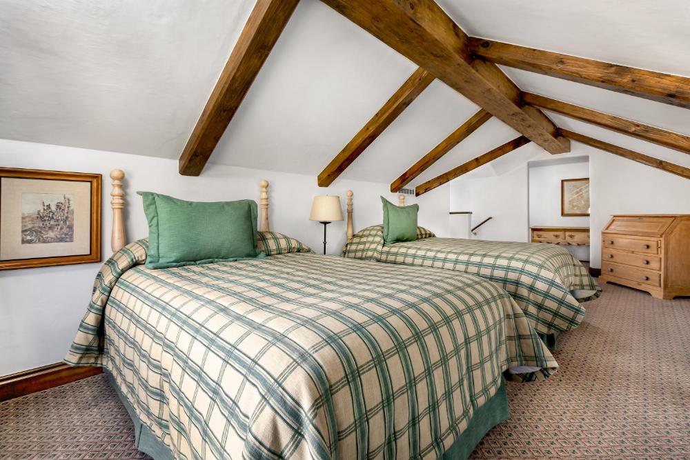 One-Bedroom Suite interior